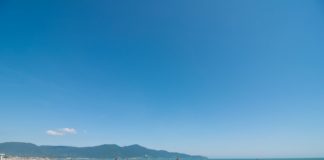 When is the Best Time to Visit Danang? My Khe Beach, Danang-03